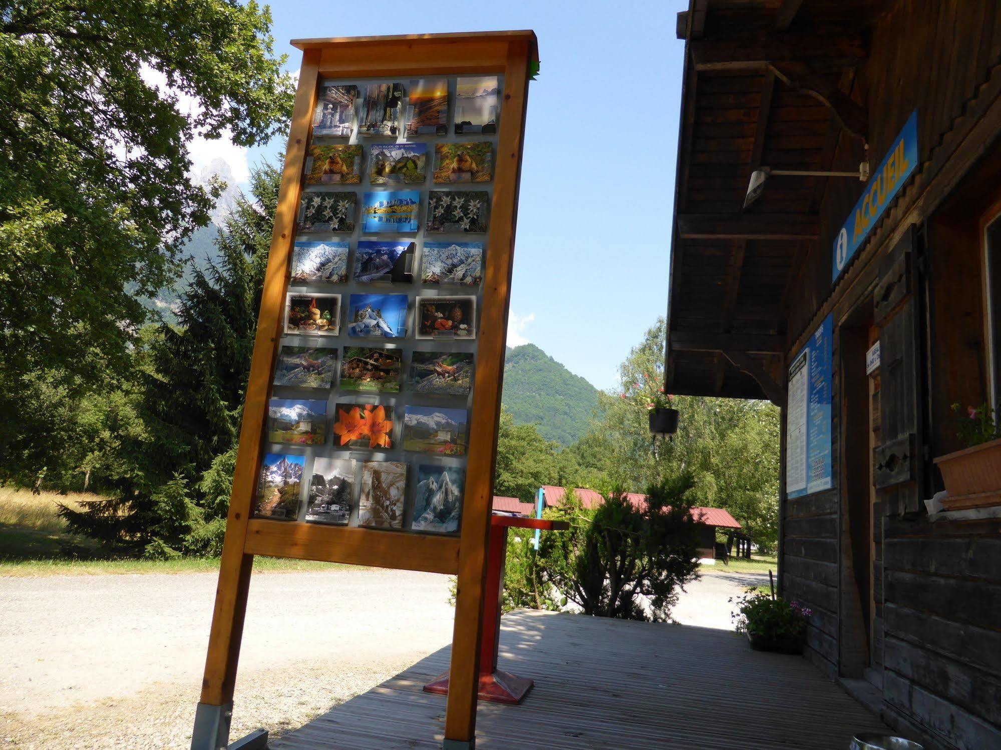 Camping L'Ecureuil - Mont-Blanc Village Domancy Exteriör bild